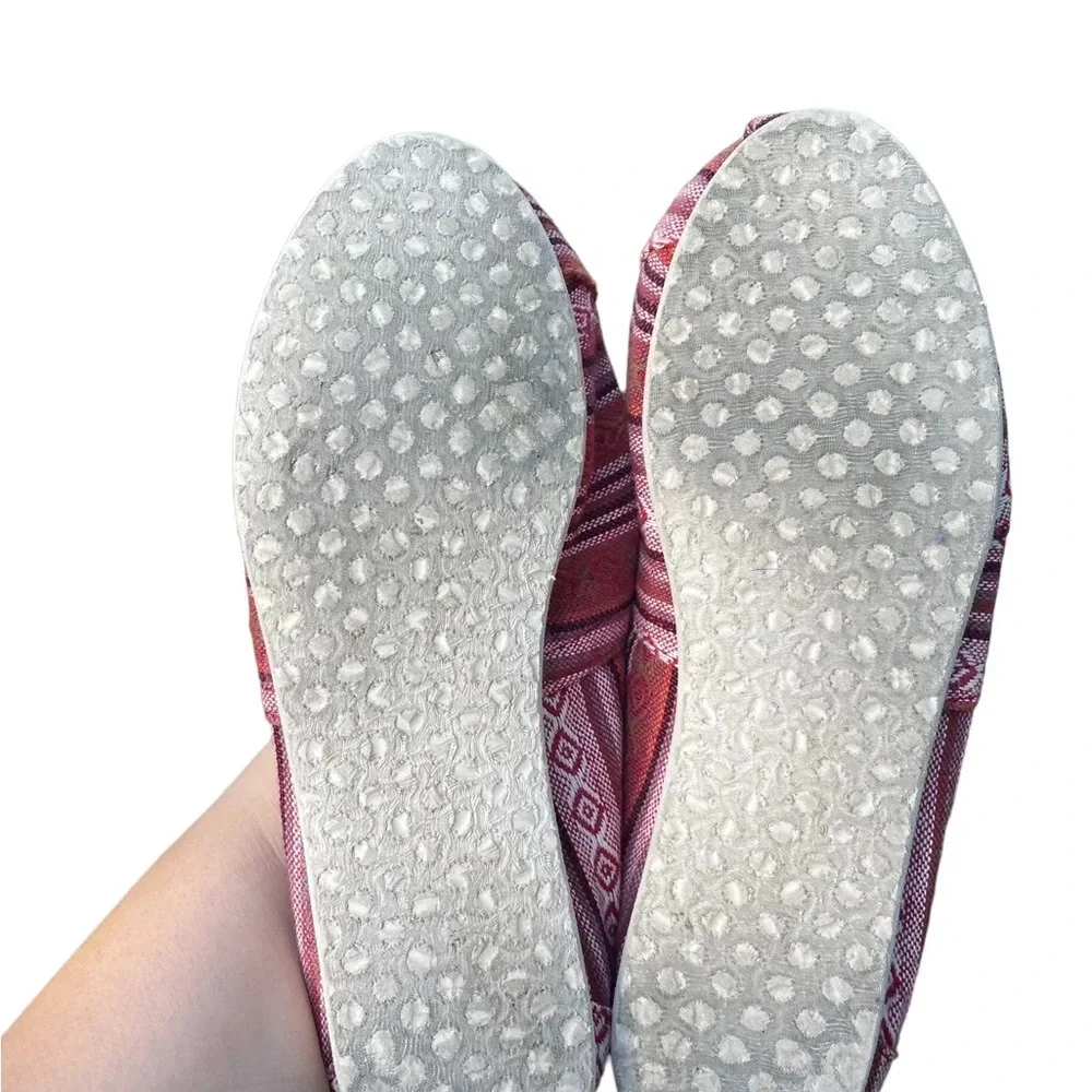 TOMS AZTEC PRINT SHOES